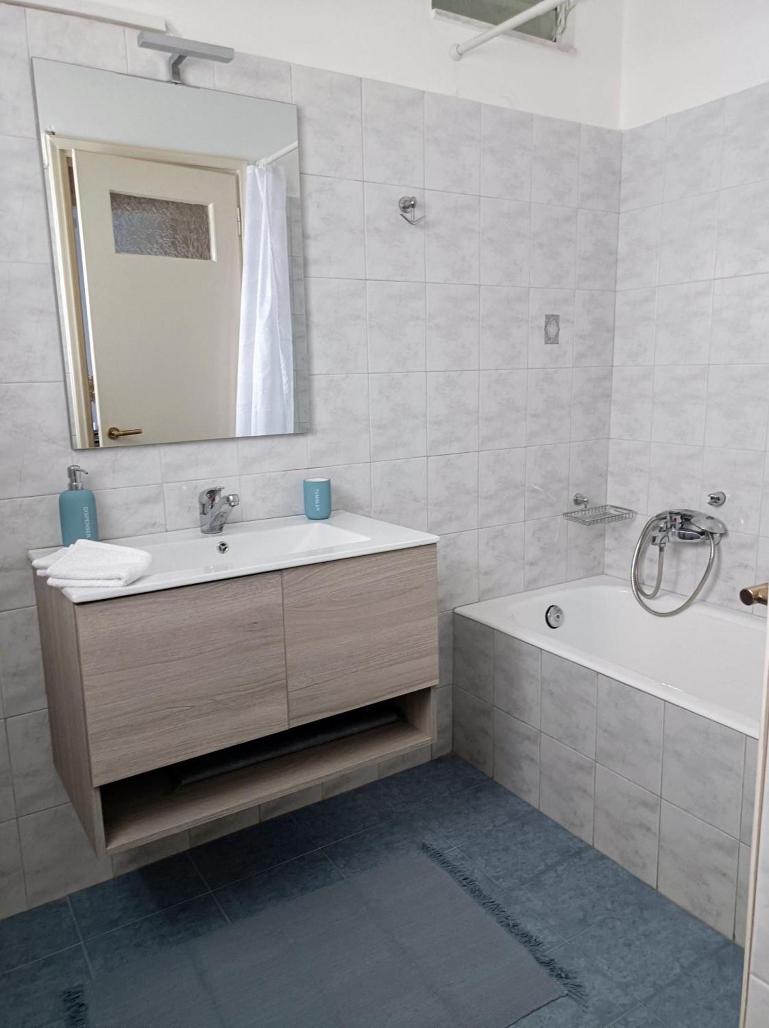 Appartamento Kelly'S Penthouse Nafpaktos Esterno foto